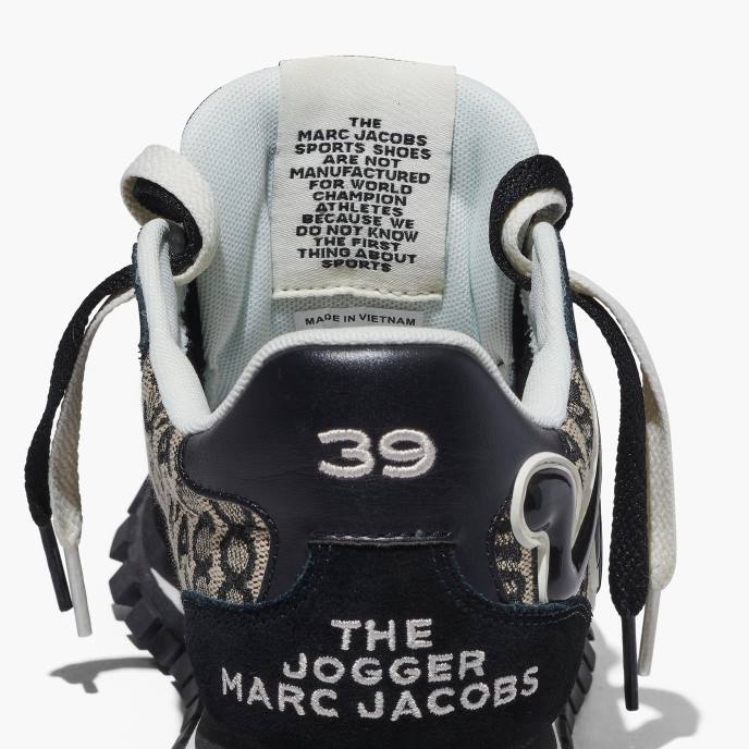 Marc Jacobs o corredor do monograma 8RF6521